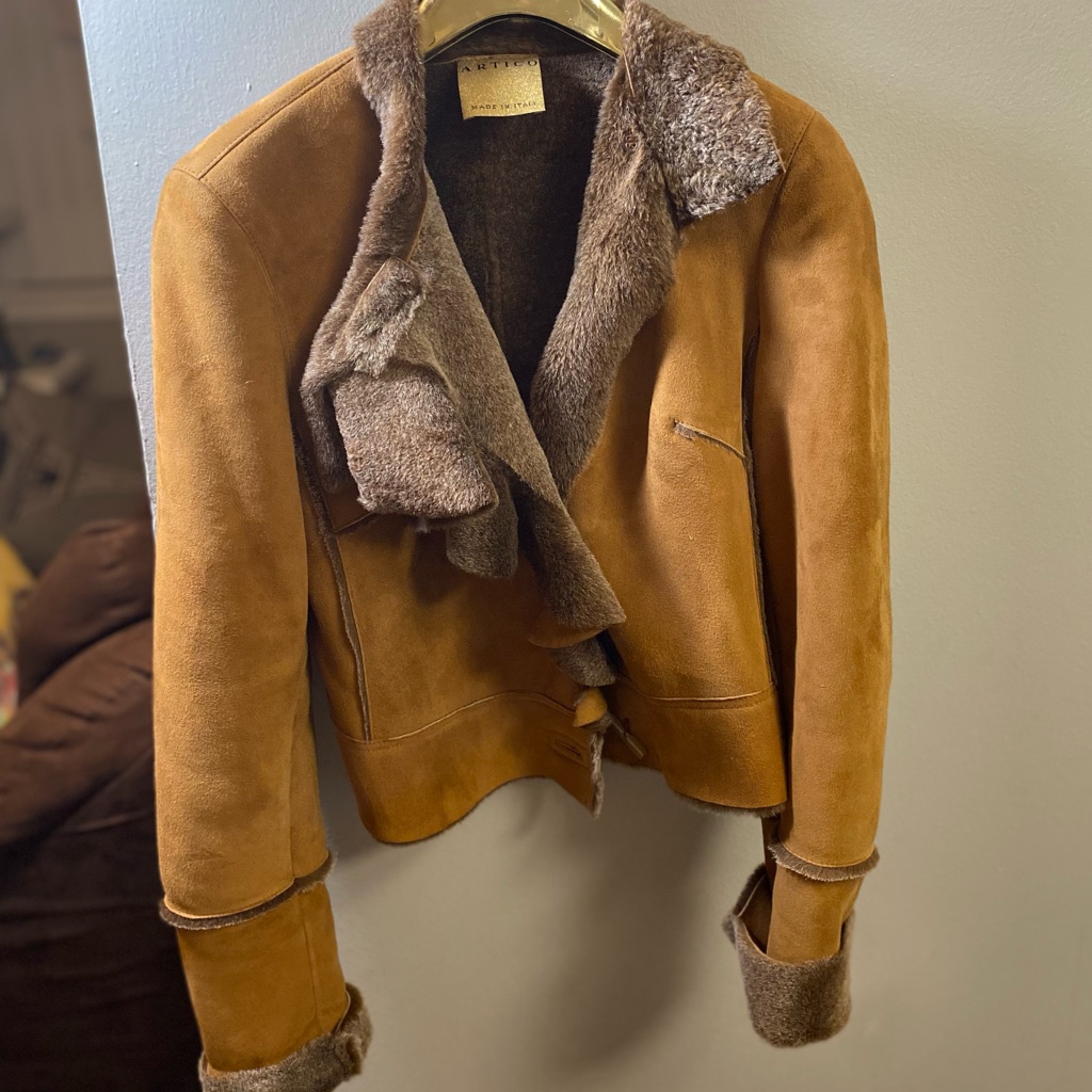Women’s Beautiful Authentic Shearling Coat| Nwot| Double D Design Lovers